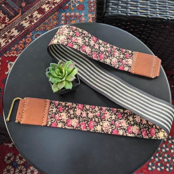 Fun Reversible Belt - Picture 4 of 7